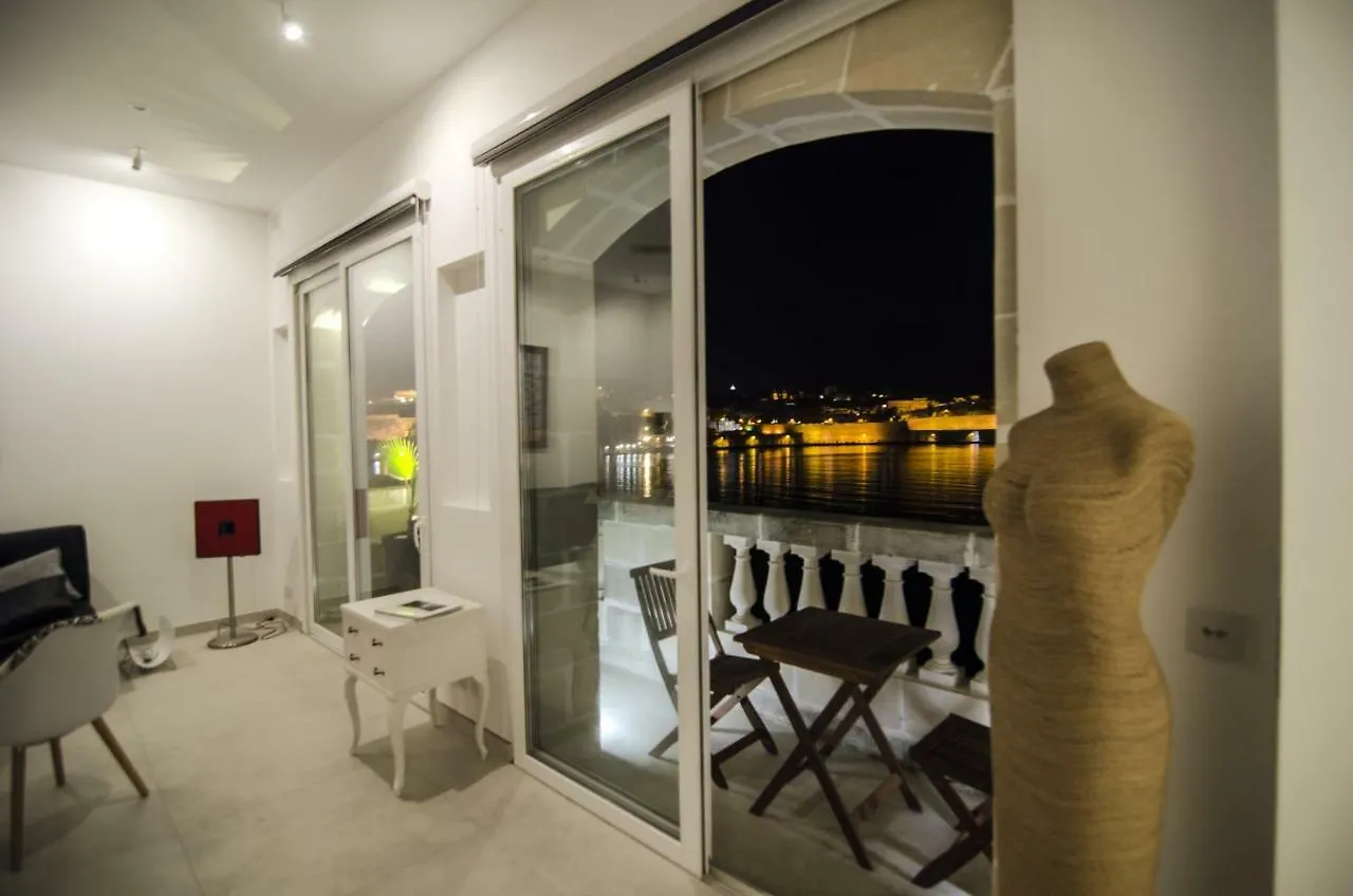 Grand Harbour Vista Apartment Senglea