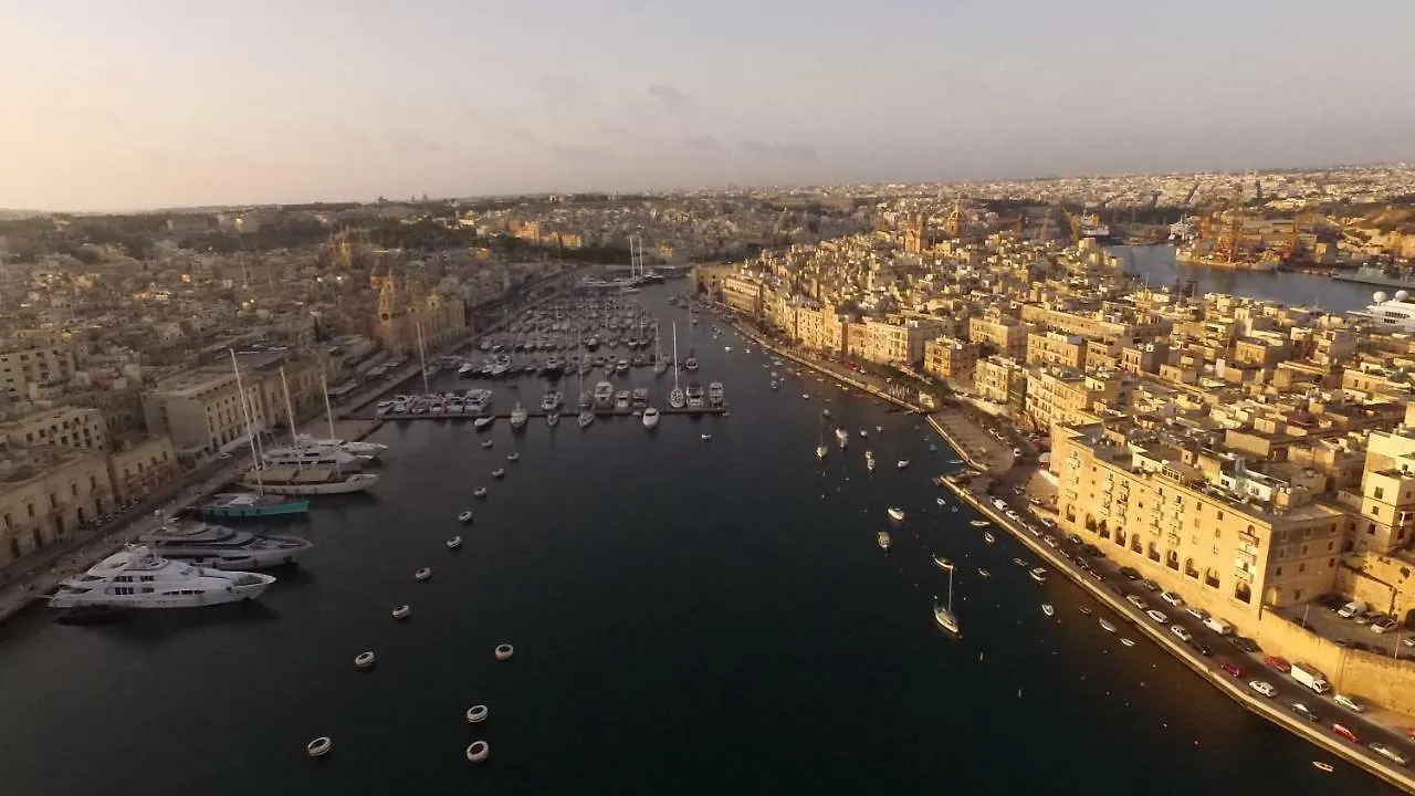 Grand Harbour Vista Apartment Senglea Malta