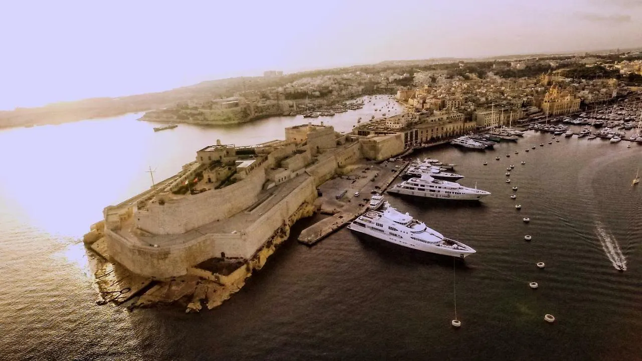 Grand Harbour Vista Apartment Senglea 0*,  Malta