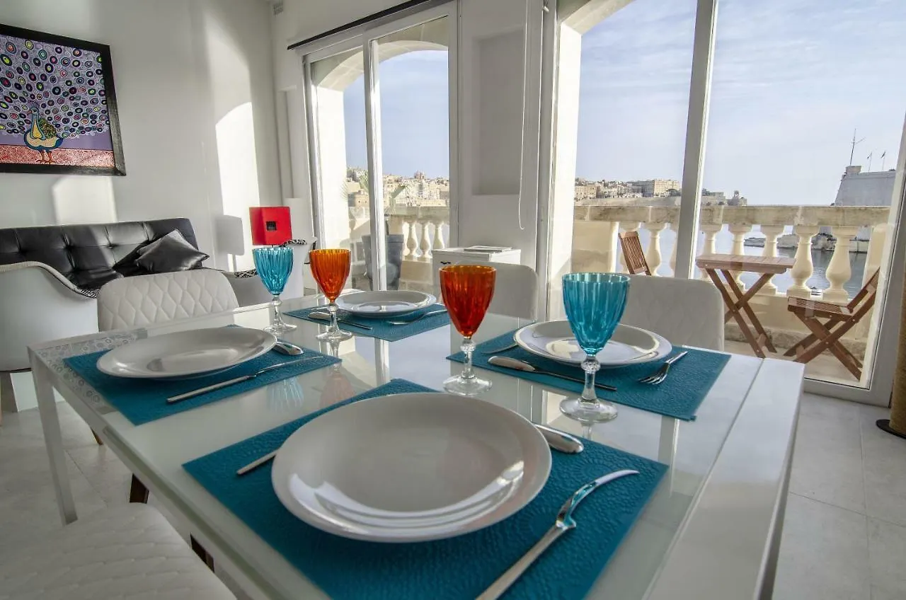 Grand Harbour Vista Apartment Senglea